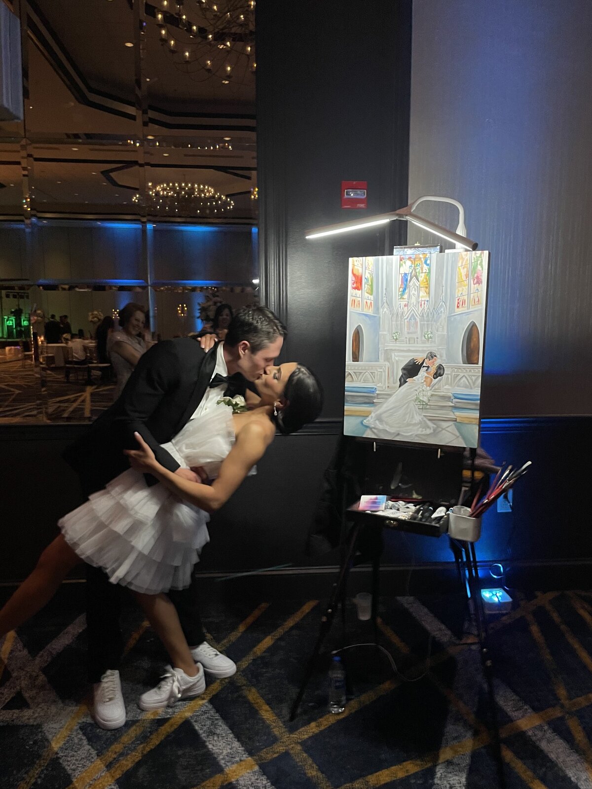 Live Painting- Couple Dip Kiss 