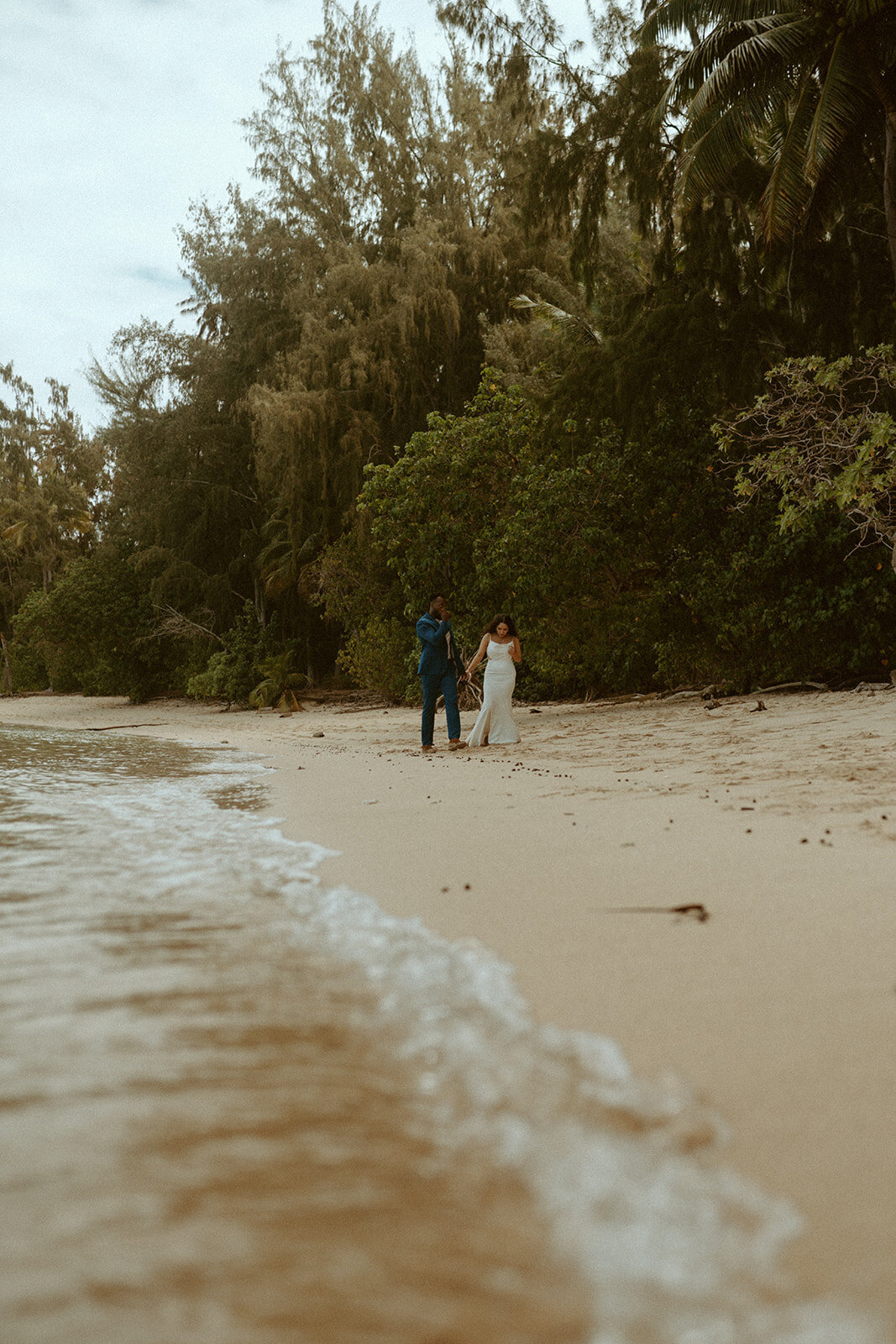 21hawaii elopement photography emilee setting photo oahu elopement packages
