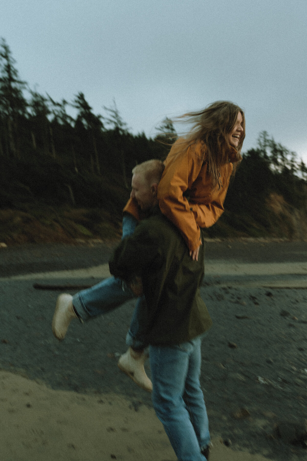 Oregon Coast Couples - lizarrietaphotography-57