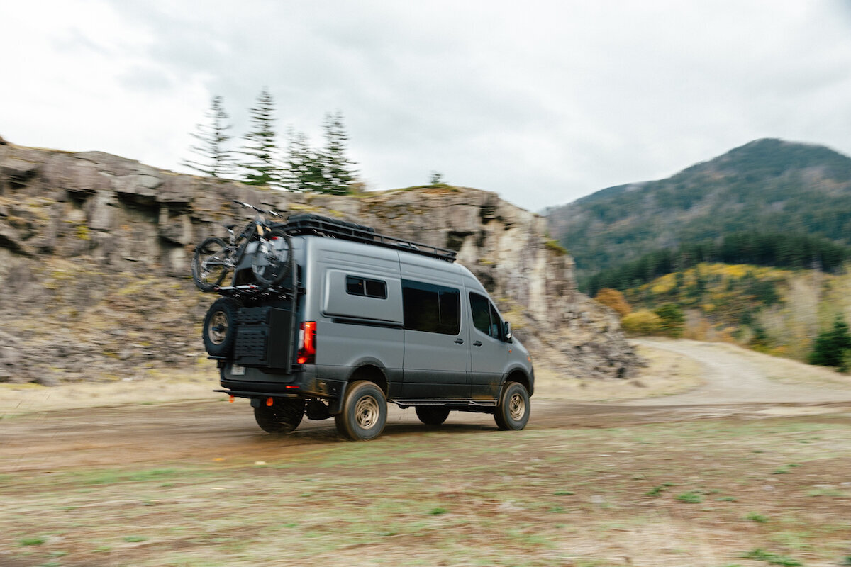 1_SummitSeeker_251013_BMV_#125_SlowFastcreative_1564