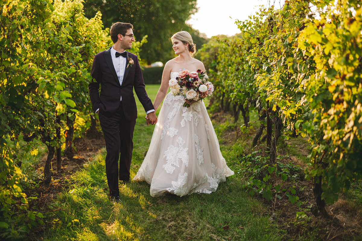saltwater-farm-vineyard-wedding-photos-nightingale-wedding-and-events-3