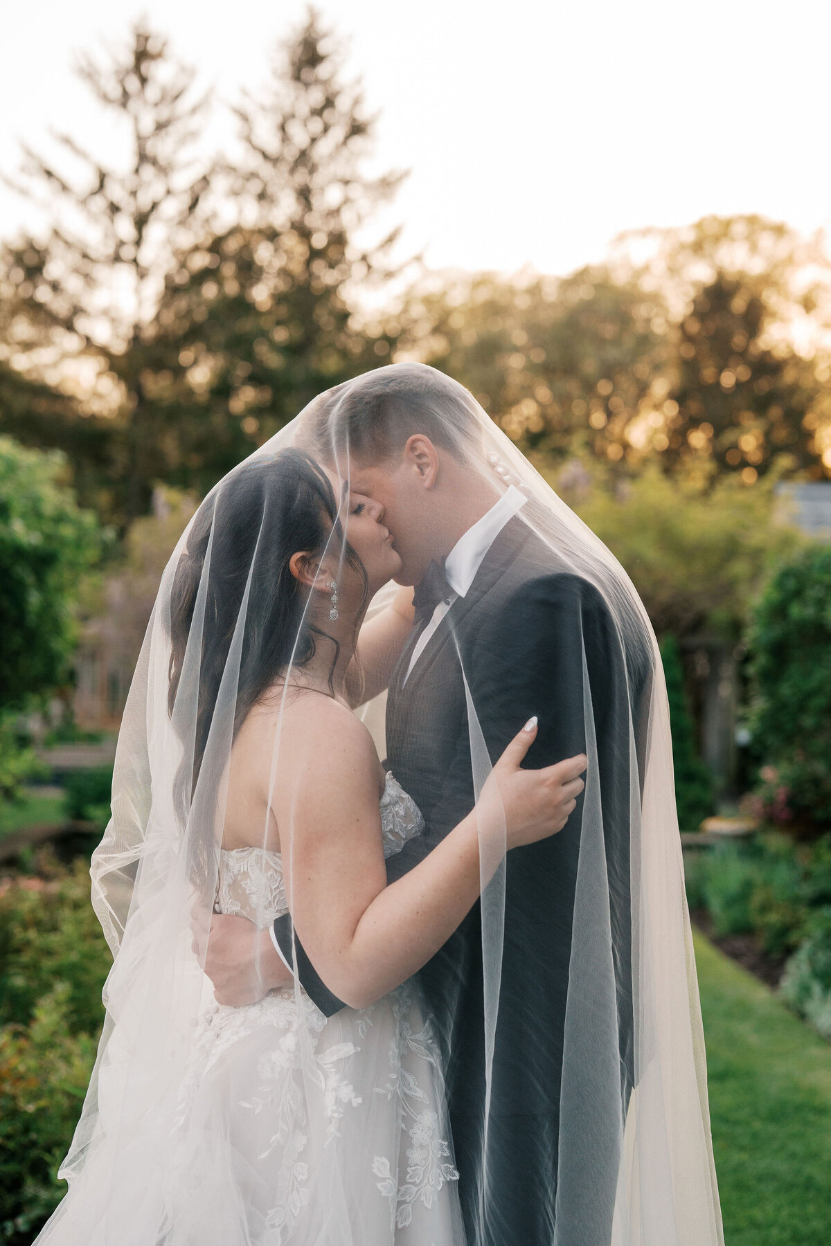 Maria + Grant + Truvision Studios 190
