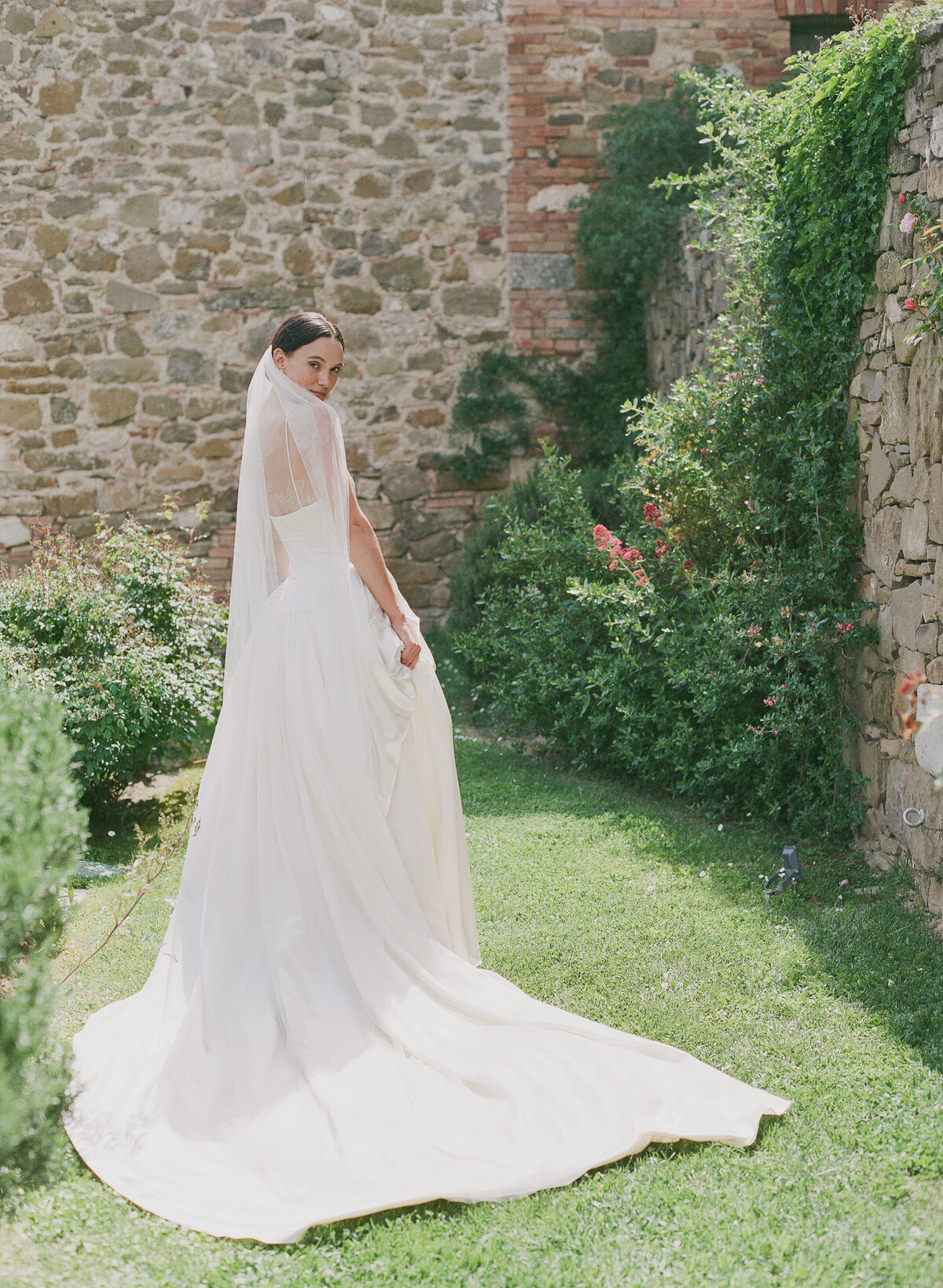 Wedding_Italy_Tuscany_Villa Monteverdi_704952_0015©HilaryBlock
