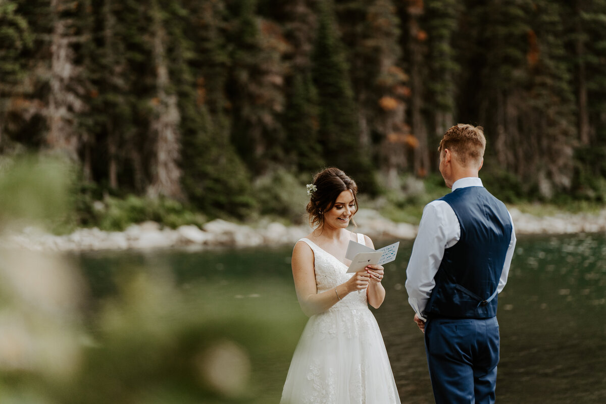 Sarah&Brantlee-Glacier-National-Park-Elopement-VTE-199