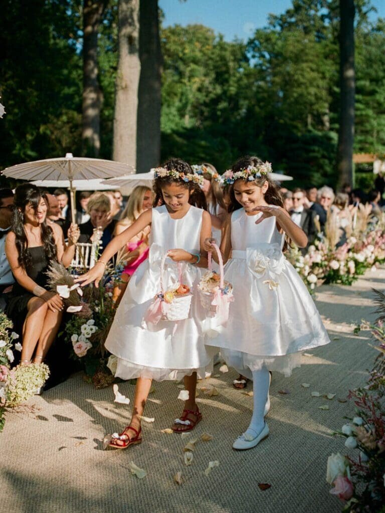 1_Oyster_Bay_Lance_Nicoll_Wedding-1-e1675302798288-768x1024