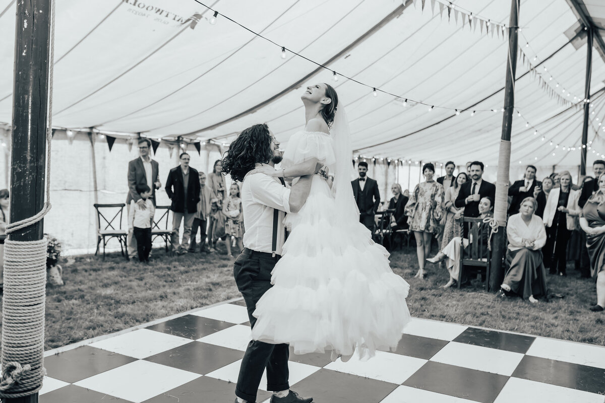 grace-dove-photography-kent-outdoors-wedding (23)