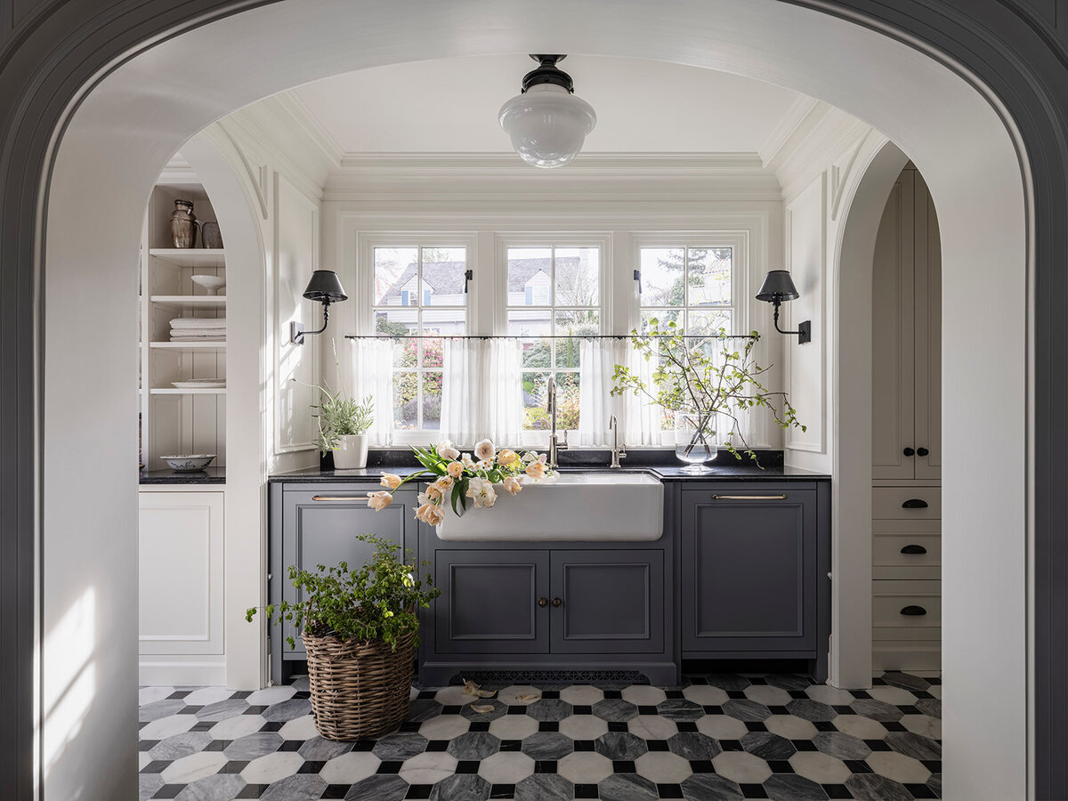 Kat Lawton Interiors - Seattle Interior Designer - Seattle Dutch Colonial - GARMAN_KM2866-HDR-Edit