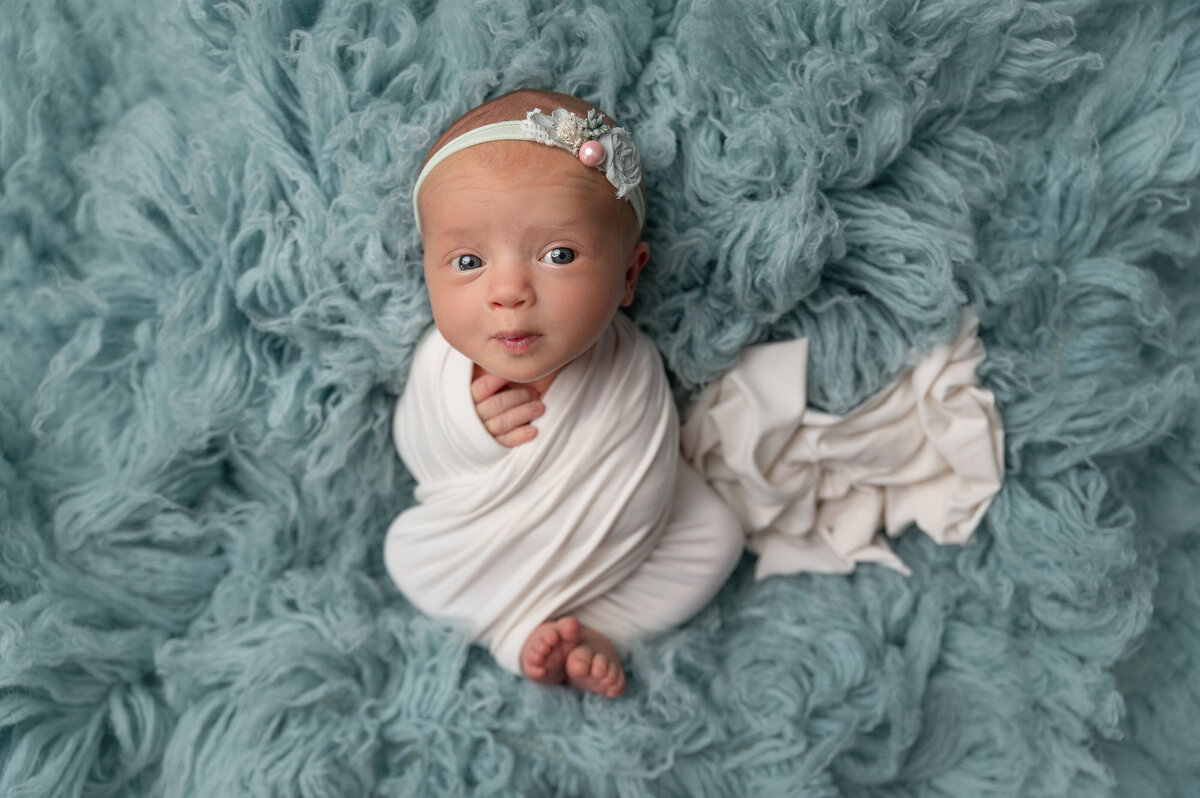 Eliza Newborn Session June 2021 Drawing in Light Photography (4)