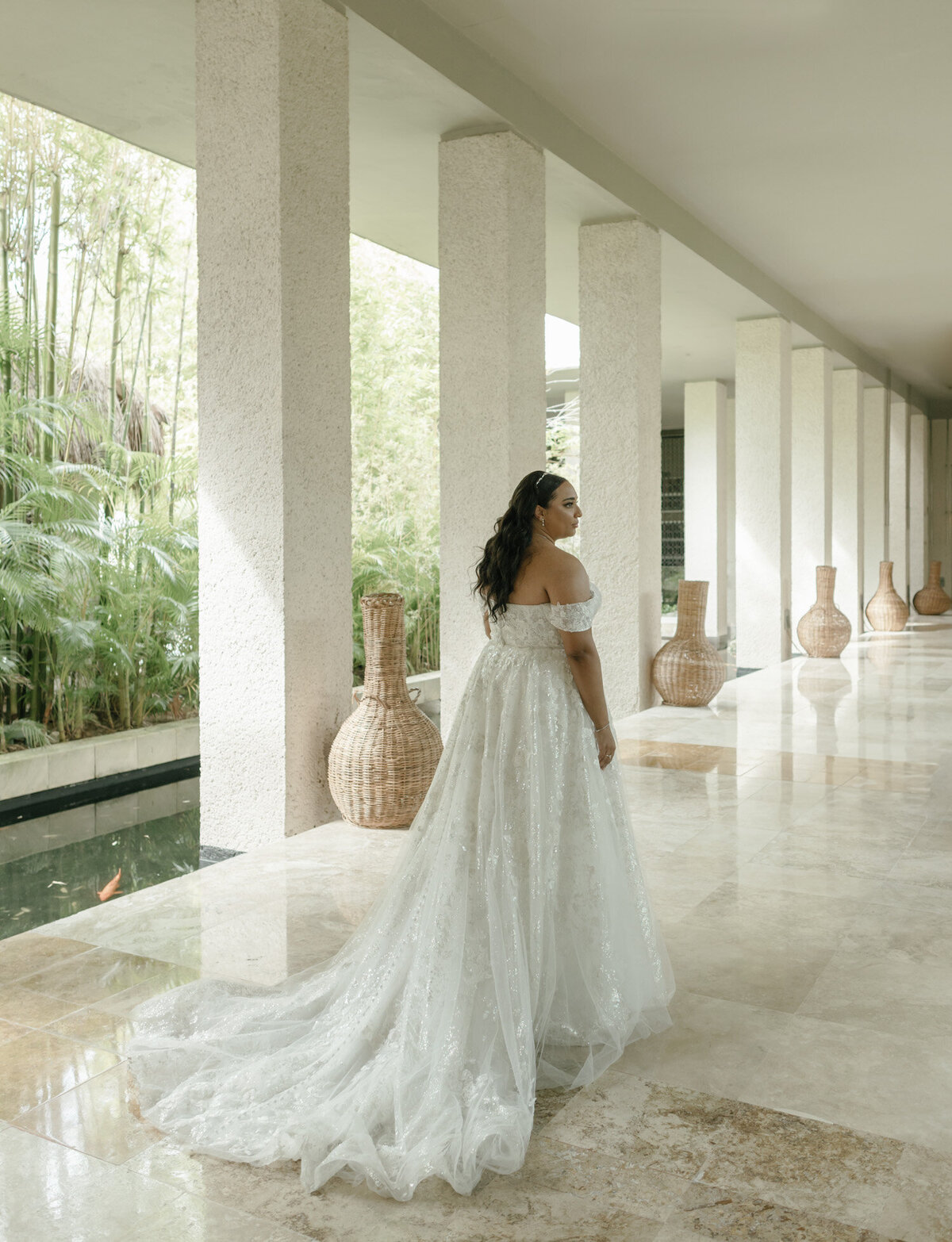 Bride in long dress at Paradisus playa del Carmen, Mexico