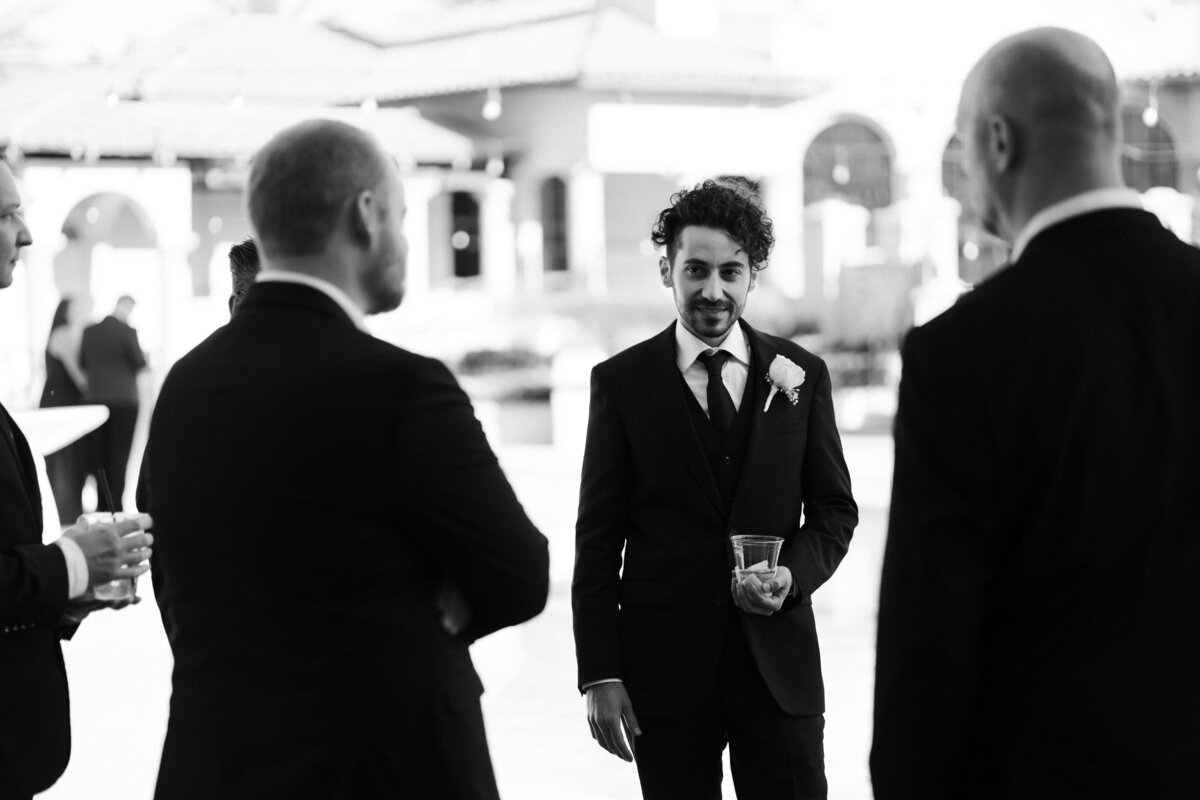 149_riskyexposure_marley-simon_las-vegas-elopement-photography
