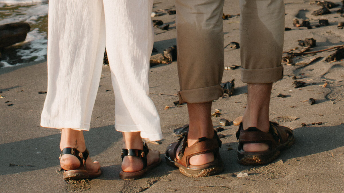 Couples-session-golden-gardens-beach-documentary-style-jennifer-moreno-photography-seattle-washington-65