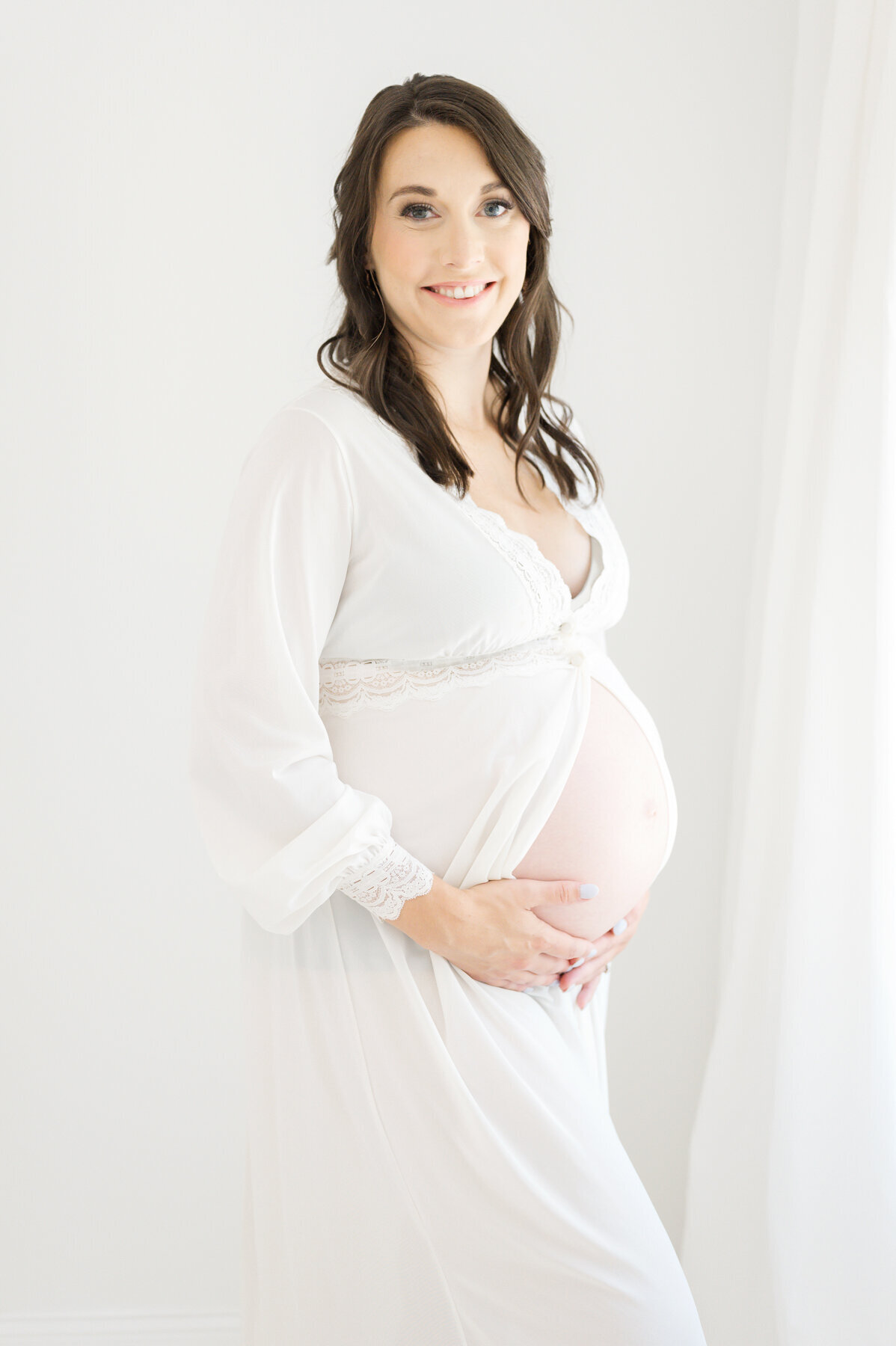Delicate-Maternity-Studio-Session-10