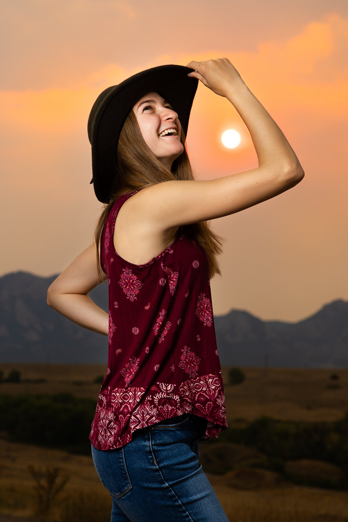 Thornton-Colorado-High-School-Senior-Portraits-Photographer-Photography-Yvonne-Min-Sunset-OCF-Flash-Hat-Hats-Stargate-Mountain-Range-Girls-1086