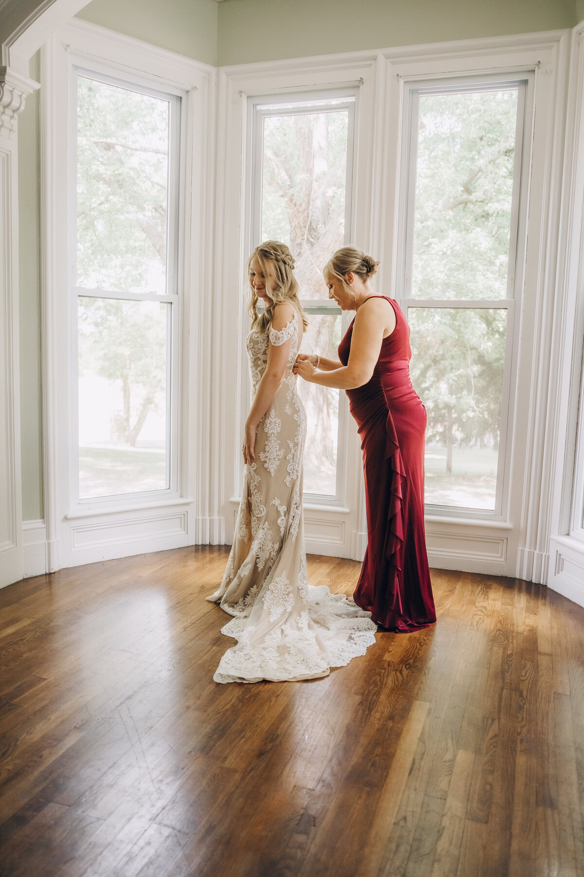 Buffalo, NY Rochester, NY and WNY wedding and engagement photographer. WNY Photographer Rochester NY Wedding Photographer Bent's Opera House, Medina NY The Gallagher Medina NY Weddings, Buffalo NY Wedding Photographer WNY wedding photographer