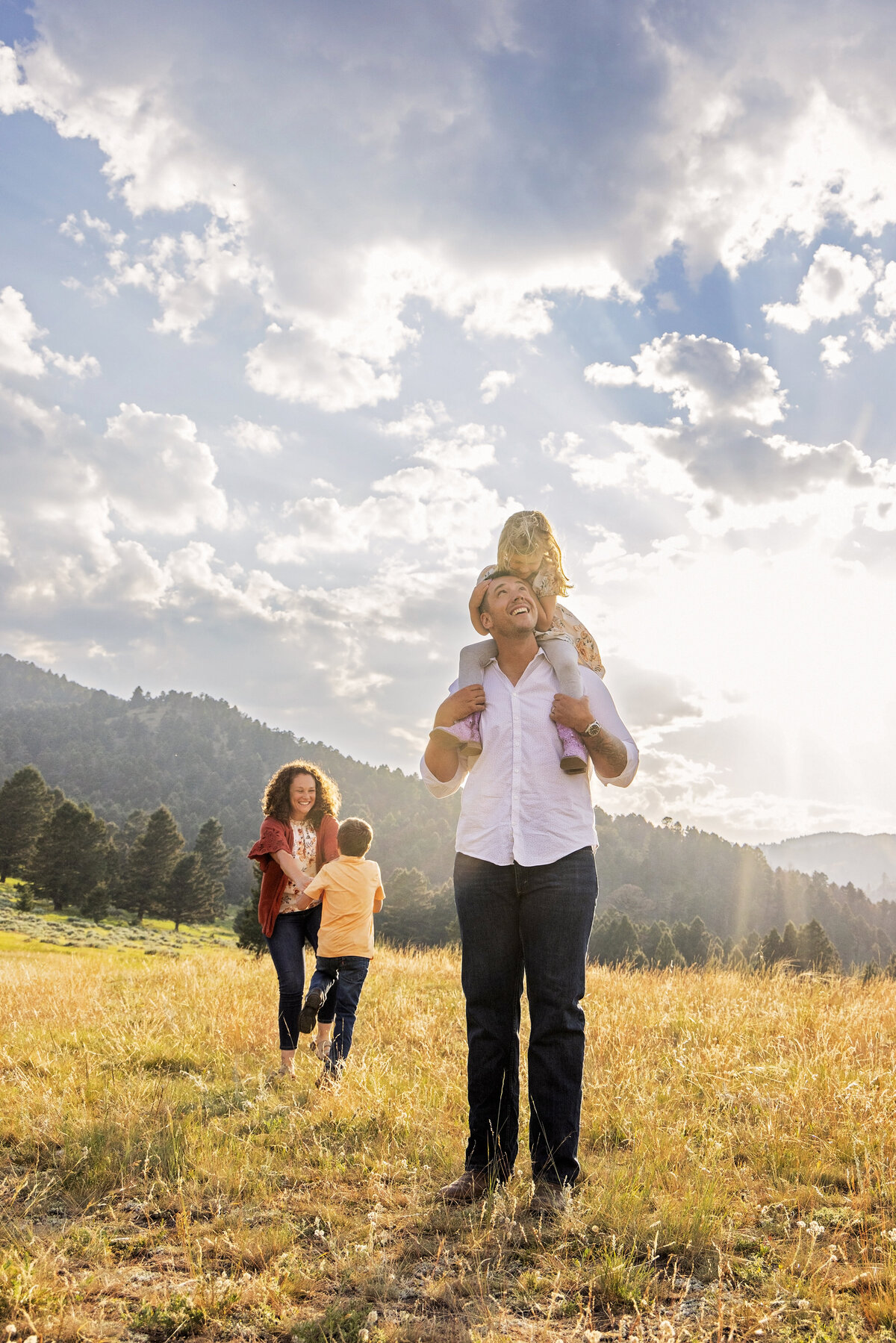 Shanna-Mae-Photography-Montana-Photographer-Family-Mountains-Fall-Ennis-Bozeman-006