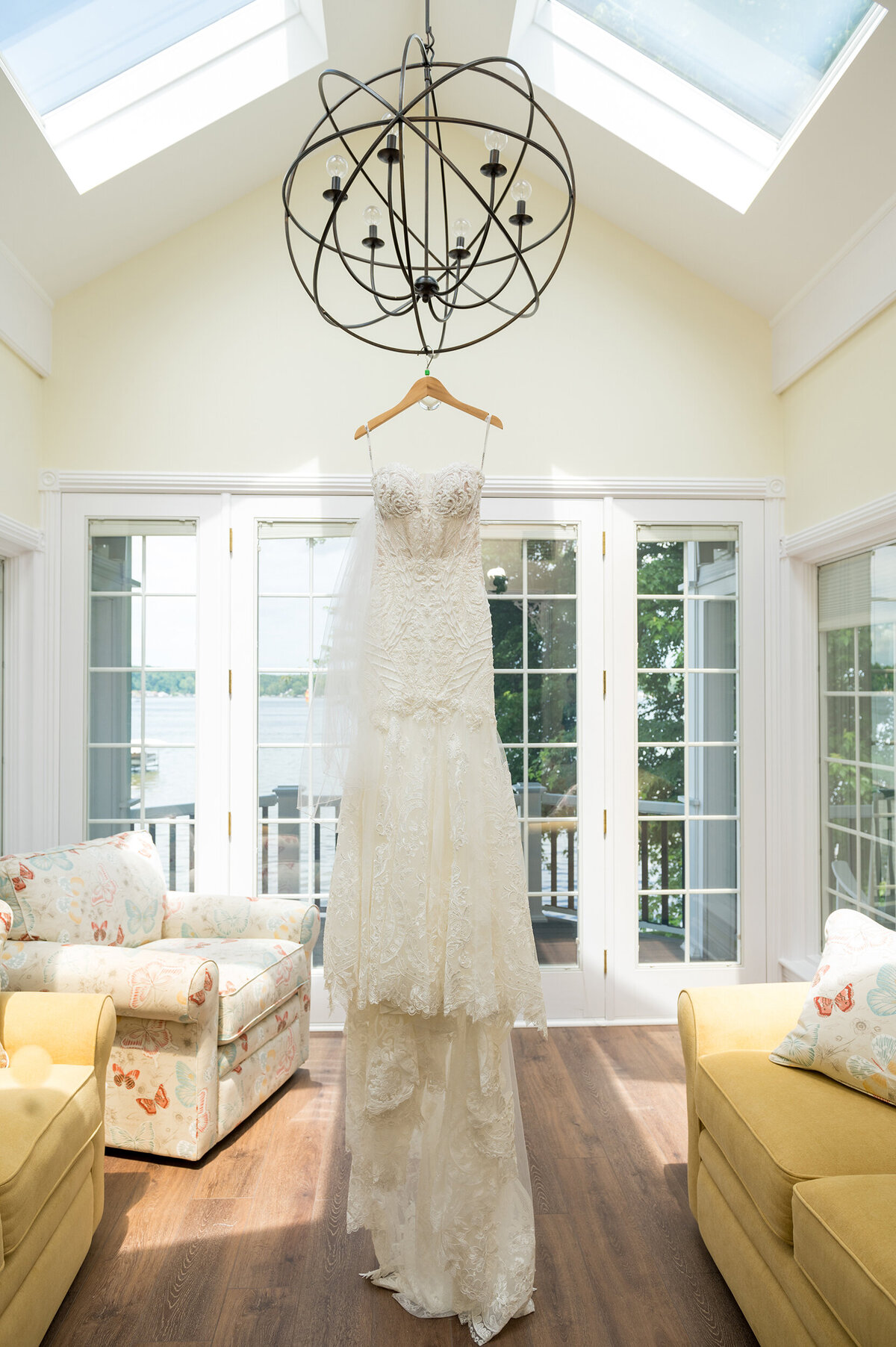 Detroit-Wedding-Photographer-The-Landing-250