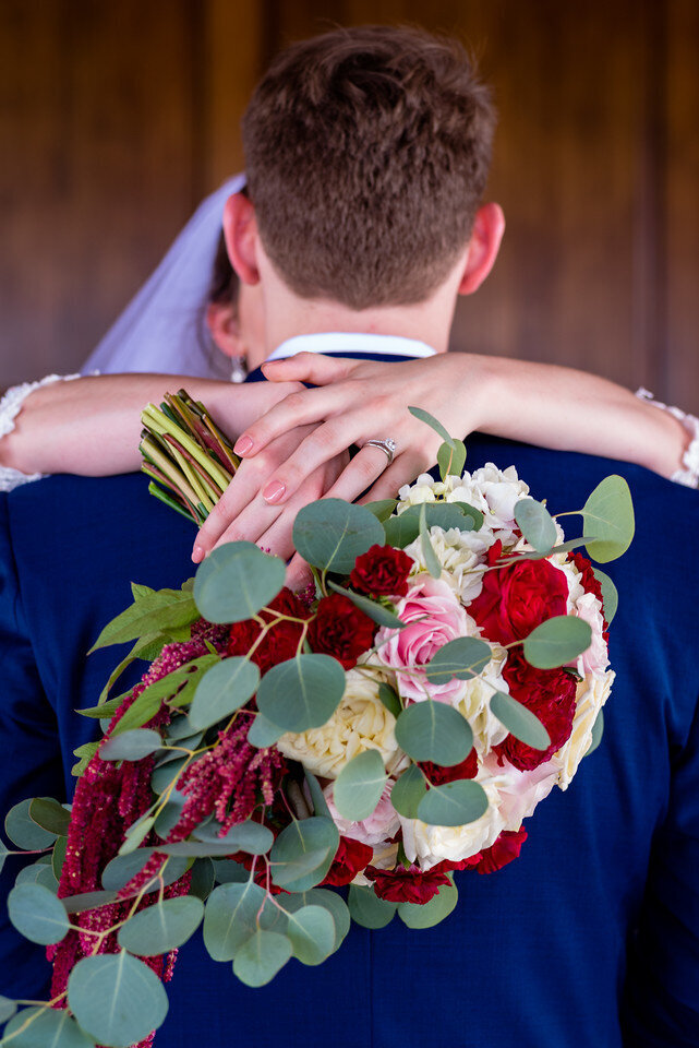 Austin-wedding-florist-glitter-poppy-burgundy- (37)