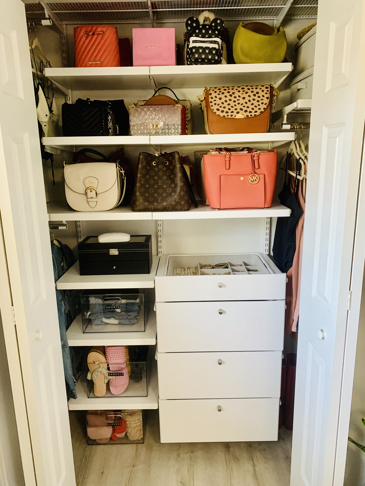 small-closet-organization