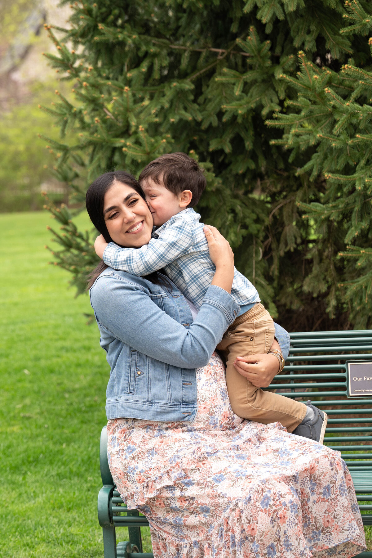 Quarton-Lake-Maternity-2-kids-Royal-Oak-April 20, 2024-DSC_6368