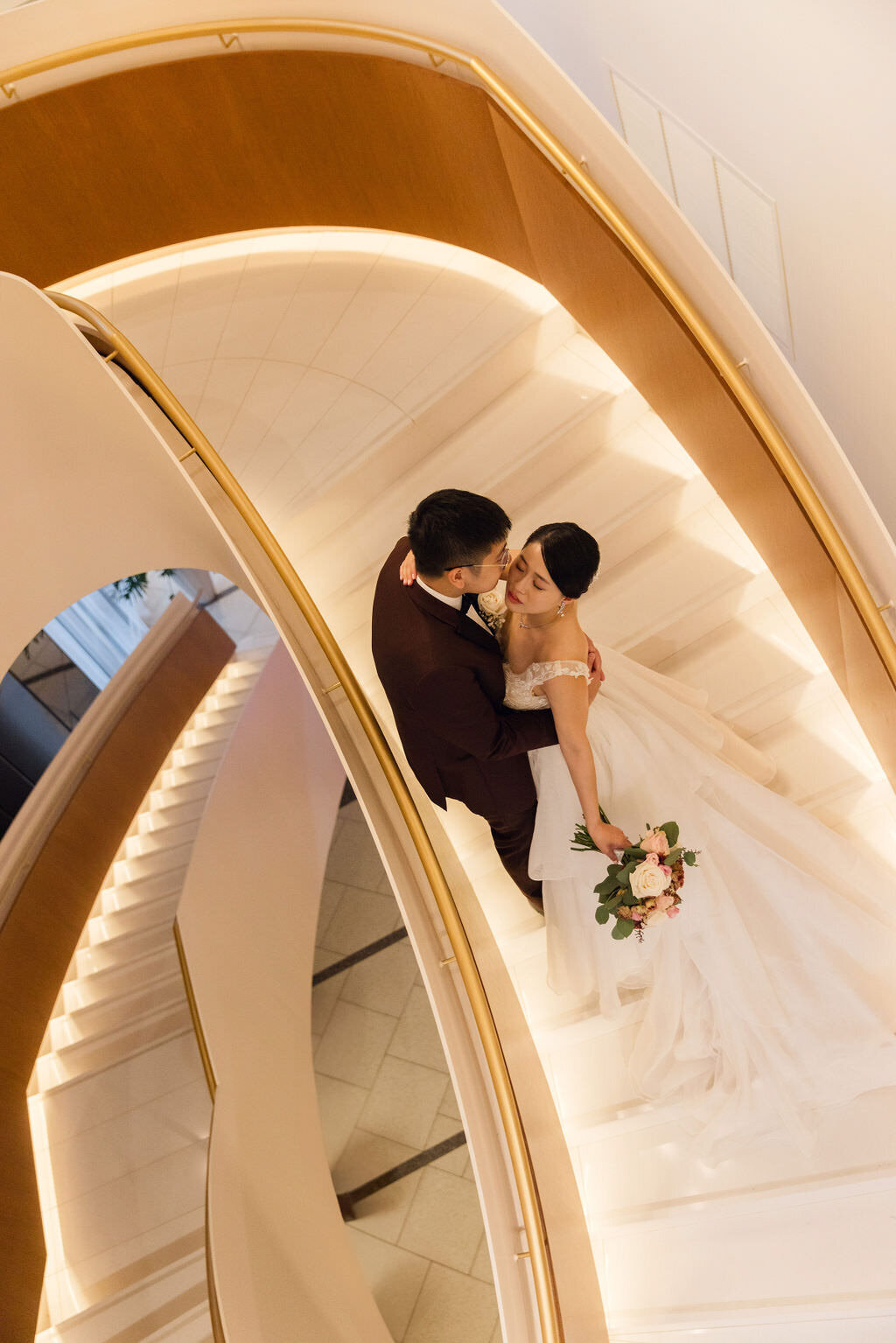 Honeyrose Hotel Montreal Wedding | montreal editorial wedding photographer | luxury moment photography-9800