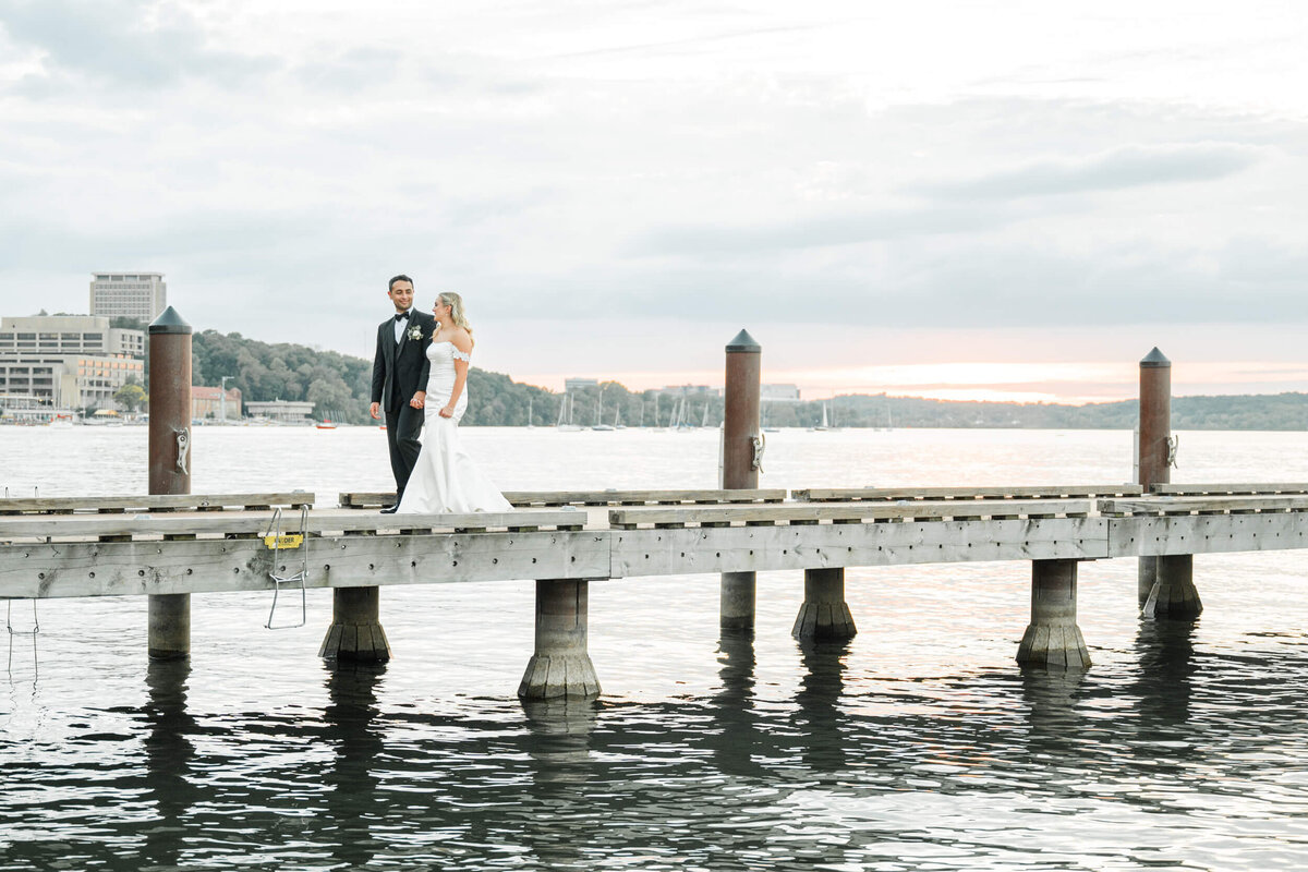 The-Edgewater-Hotel-Wedding-Venue-Madison-WI-54
