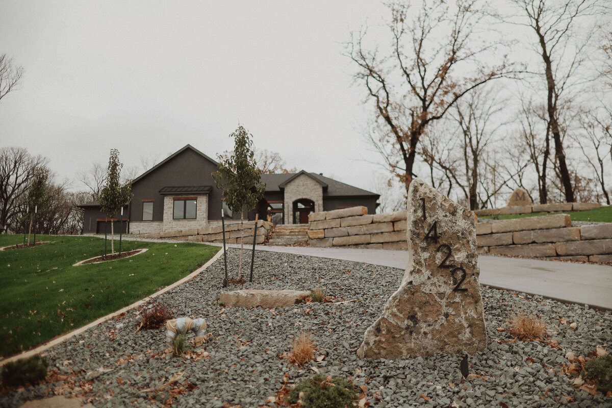 1422-Stonewood-Drive-West-Des-Moines-Central-Iowa-Custom-Home-JRL-Builders-3F1A2741