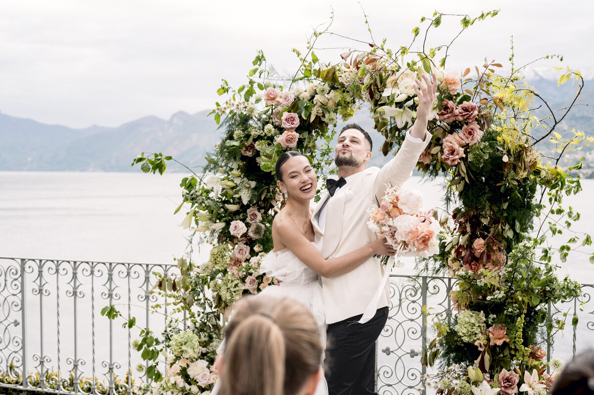 Dimos Bablis Studio Luxury Wedding Photographers Greece and Italy Santorini Wedding Villa Cipressi pastel  _048