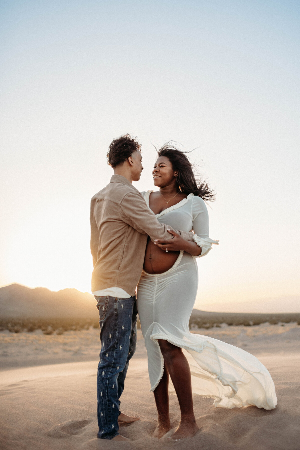 Maternity-Photos-Desert (1)