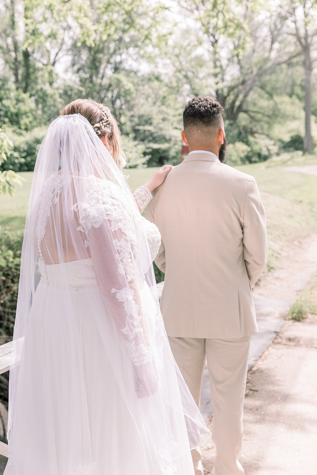 Detroit-Michigan-Wedding-Photographer-Heather-and-DJ-5