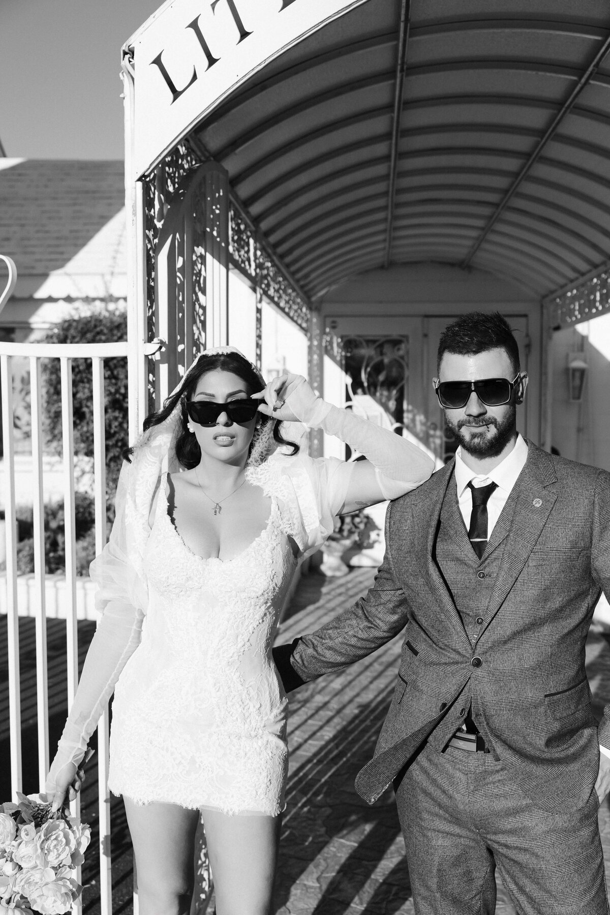 36riskyexposure_aimee-adrian_las-vegas-elopement-photography