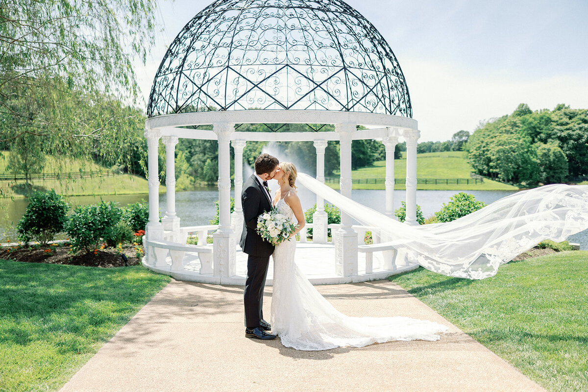 Nicole&ScottWedding_Portraits-283