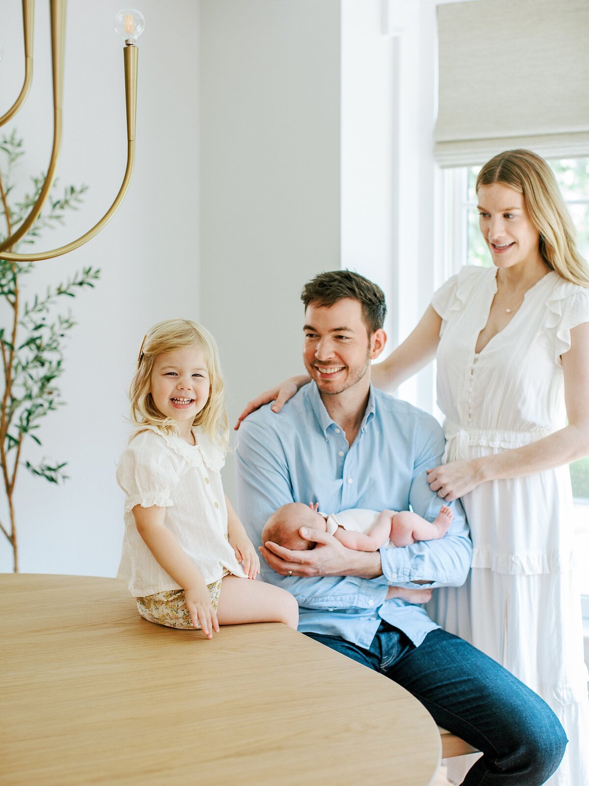 modern-indoor-newborn-richmond-va-photos-amy-nicole-photography-0025