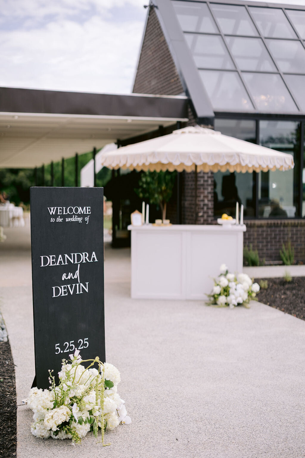 Youngs-Wedding-Sneak-Peeks-0047