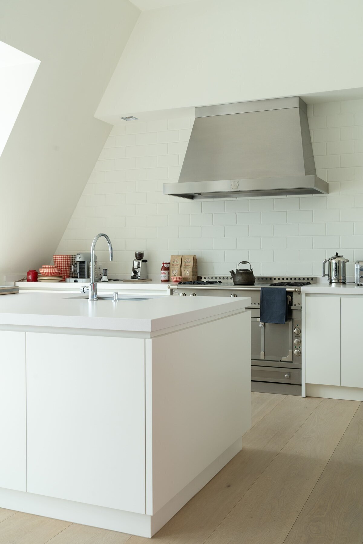Kueche-Penthousewohnung-Adam-Innenausbau-09