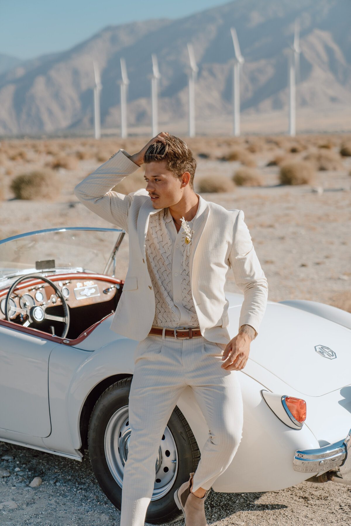 Groom-Portraits-Palm-Springs-Vintage-Car-Windmills-17