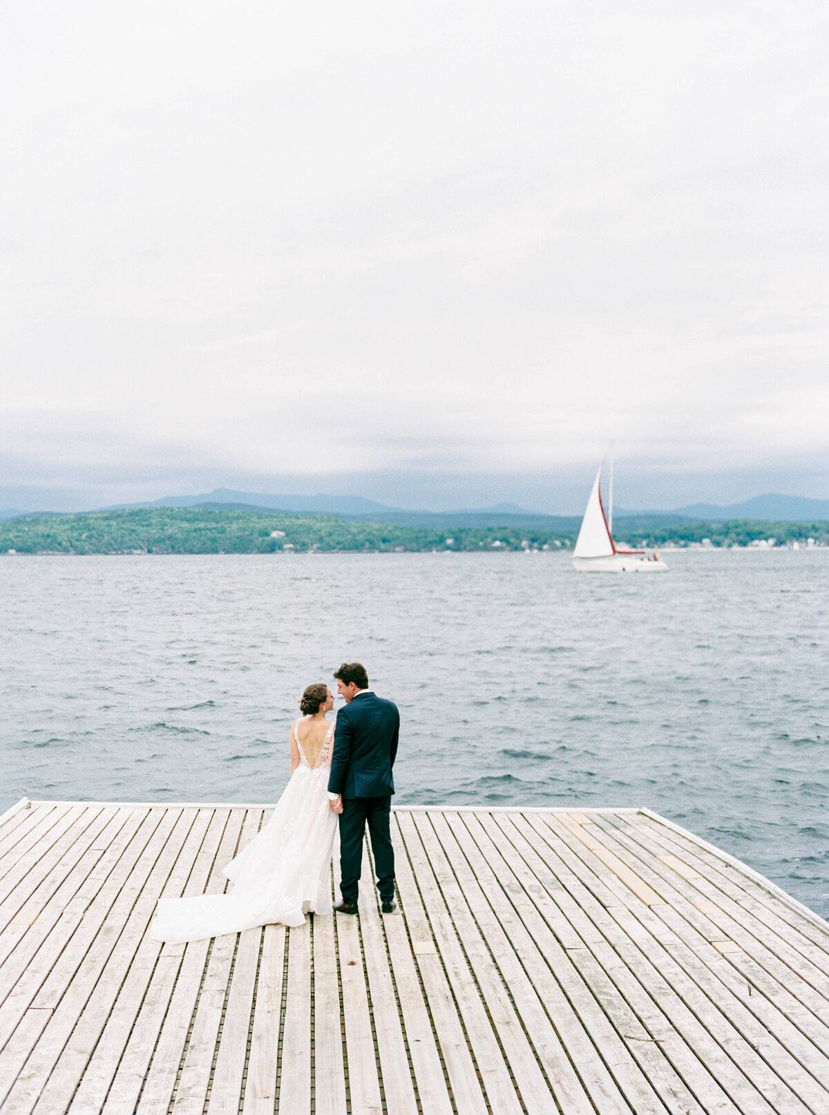 Vermont-Luxury-Wedding-Photographer-Bride-Groom-Photos_208