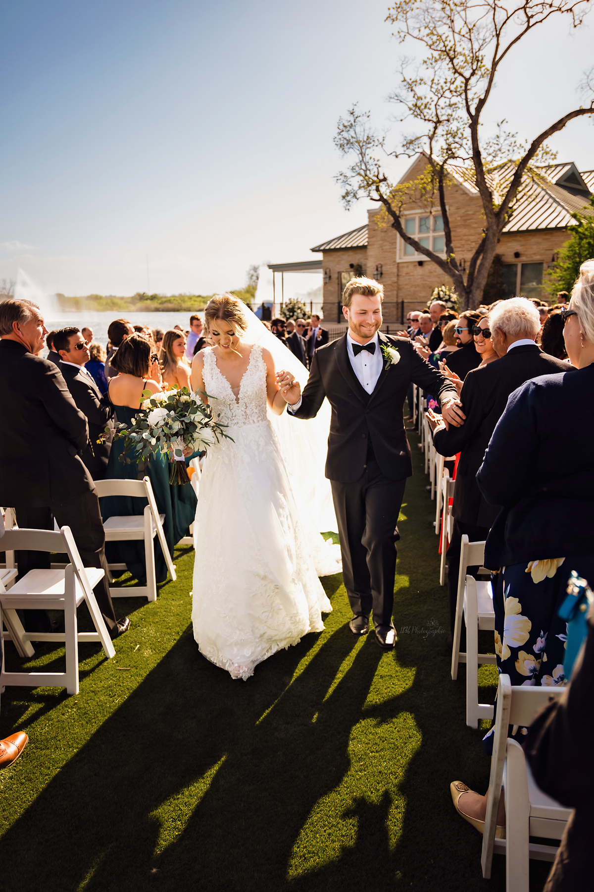 Immerse in lakeside luxury at Red Berry Estate. Couture gowns, tuxes, lush florals, and a packed dance floor – the epitome of high-end wedding perfection.