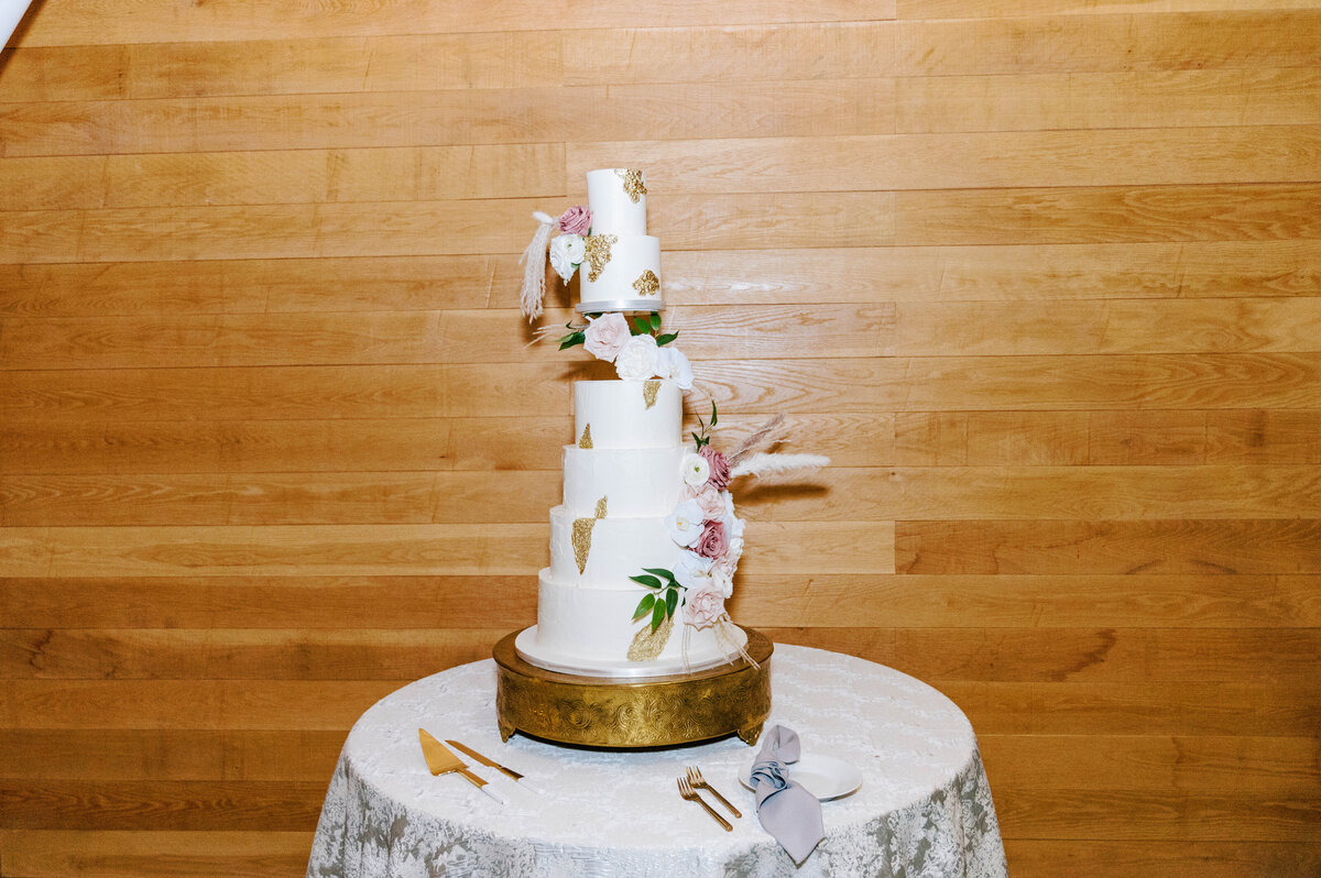 Shaoleen & Collin Reception details- cake design 2