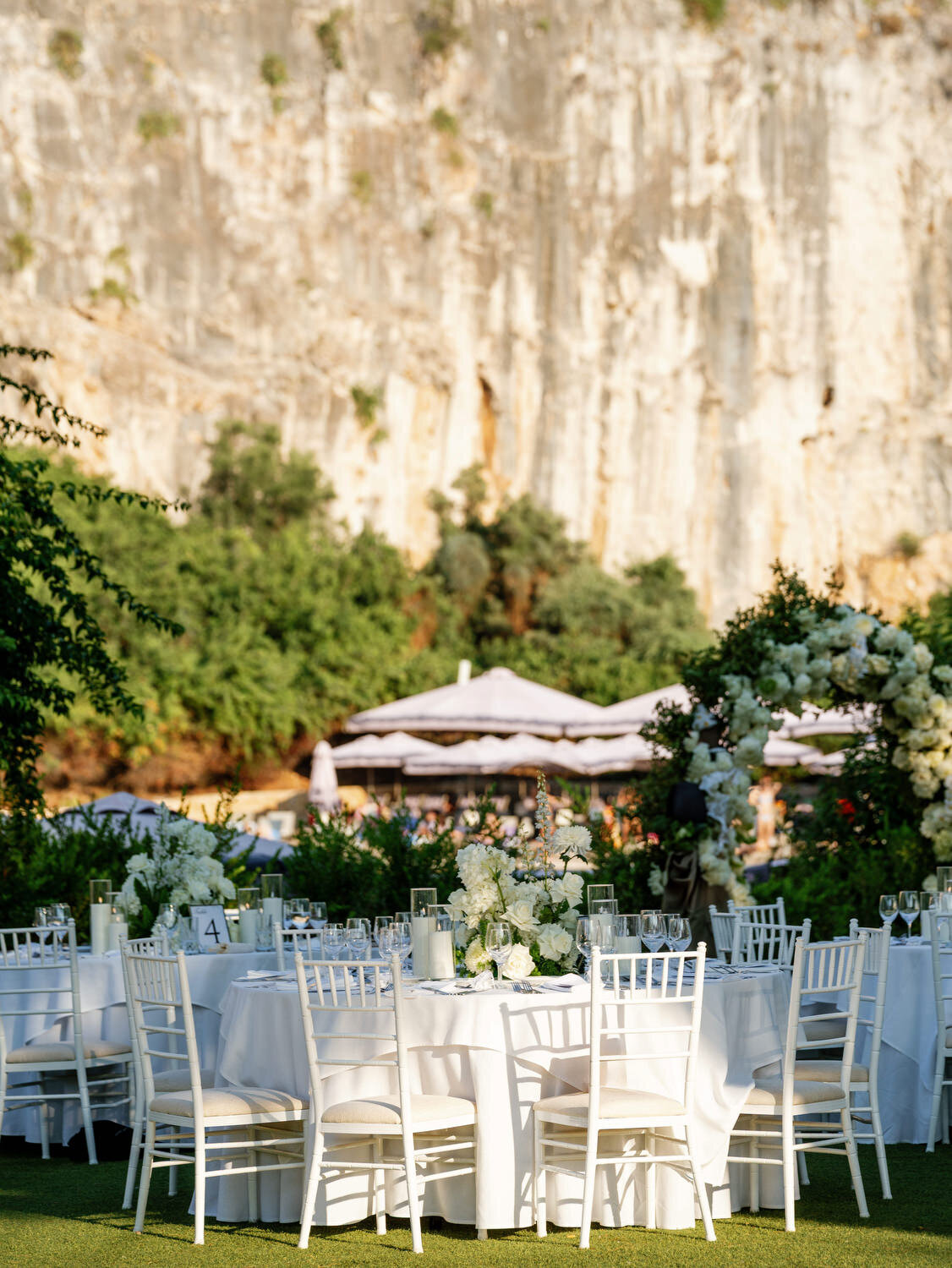 Black-Tie-Wedding-at-Four-Seasons-and-Vouliagmeni-Lake-075