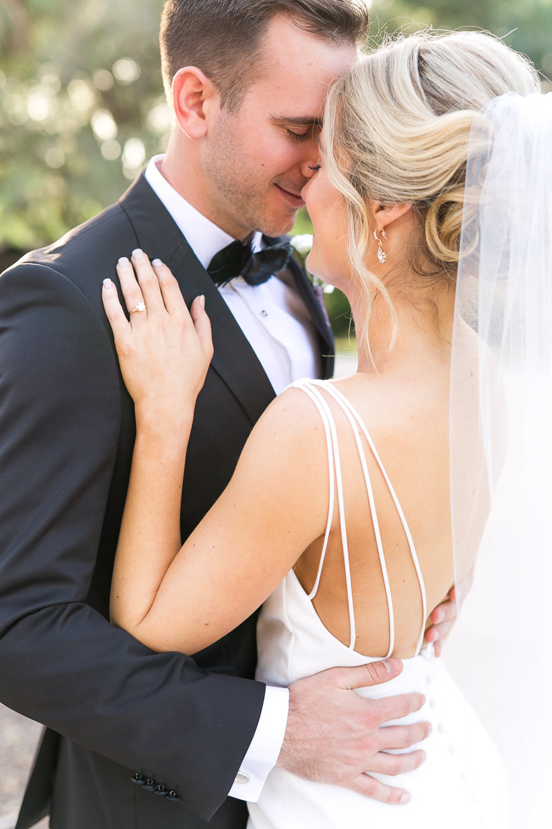 Howie Mansion photographer | Orlando photographer | Howie Mansion photographer  | Amalie Orrange | Howie Mansion wedding couple | Howie Mansion Howey in the hills florida-17