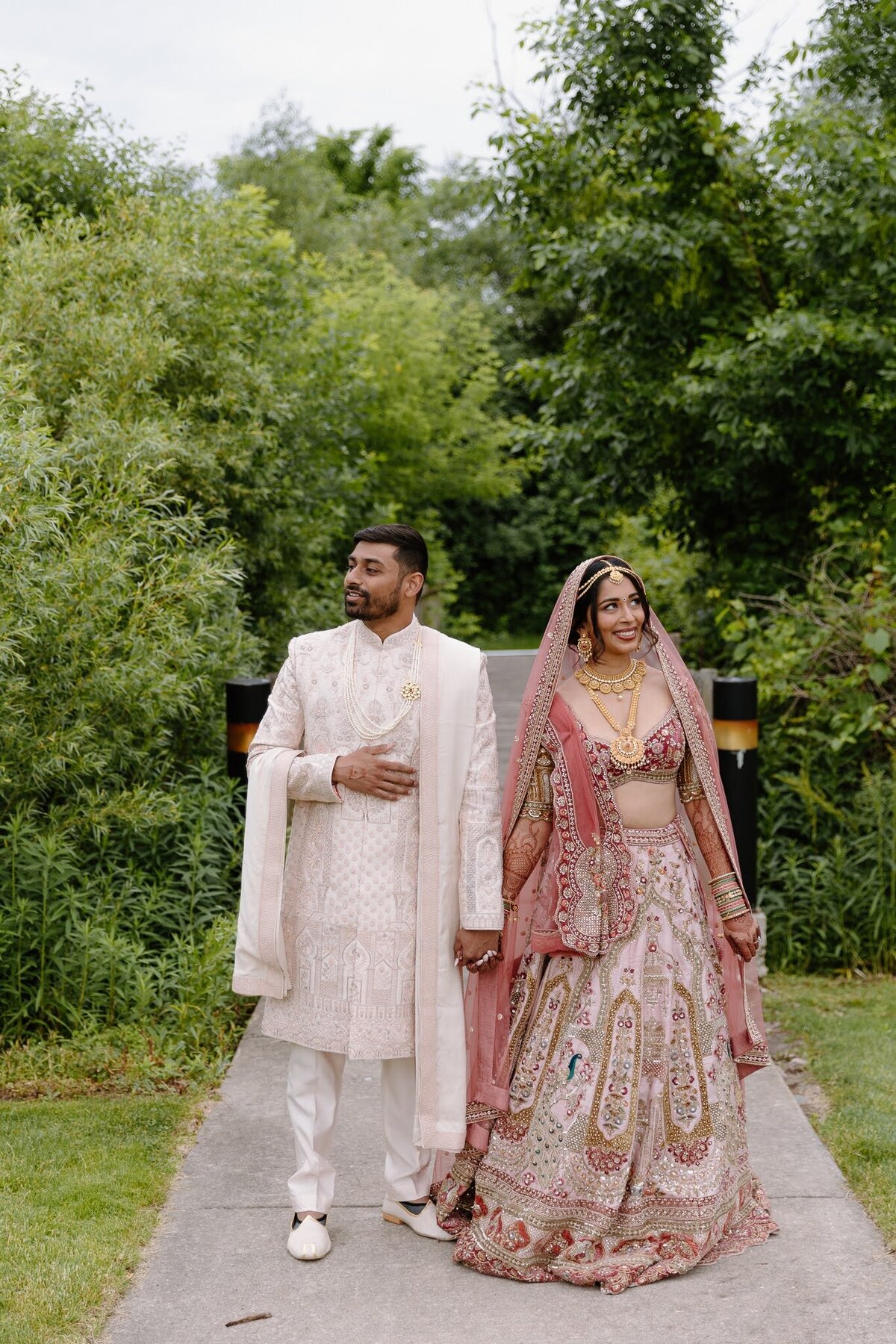 Nichole-Babiez-Photography-wedding-photographer-indian-wedding-photographer-mendhi-sangeet-baraat-luxury-chicago-illinois-marriott-schaumburg-56
