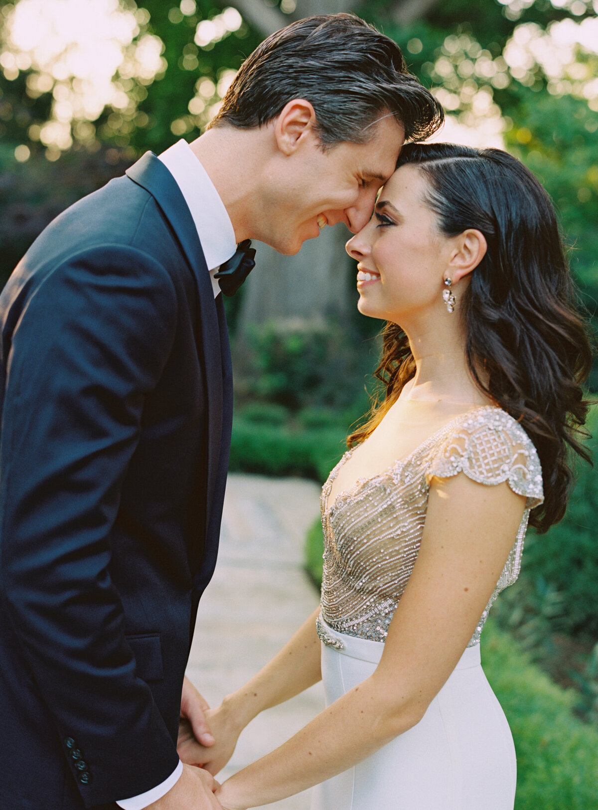 estate-wedding-bride-groom-first-look