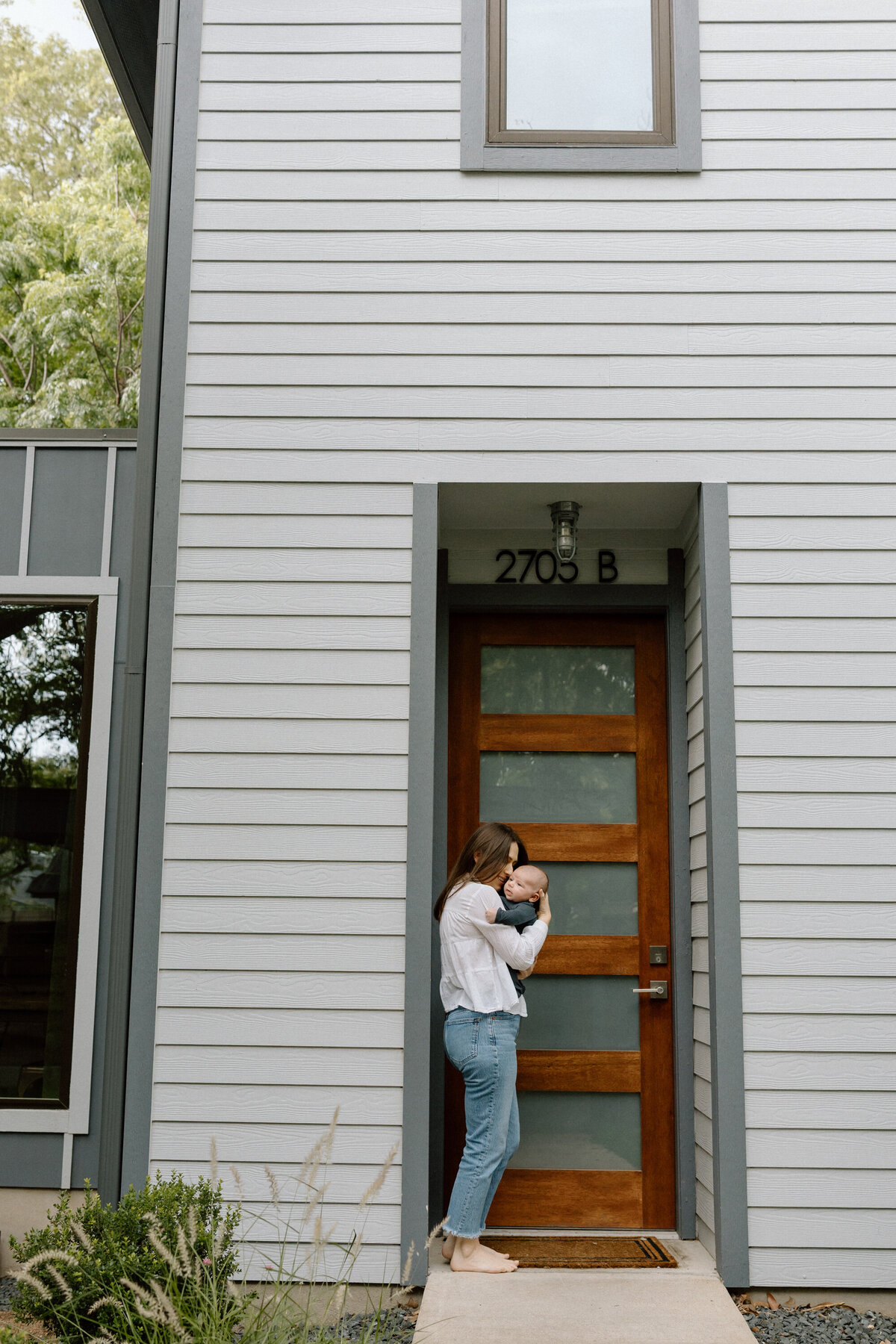 Austin-Lifestyle-Photographer- Barger Newborn Story-55