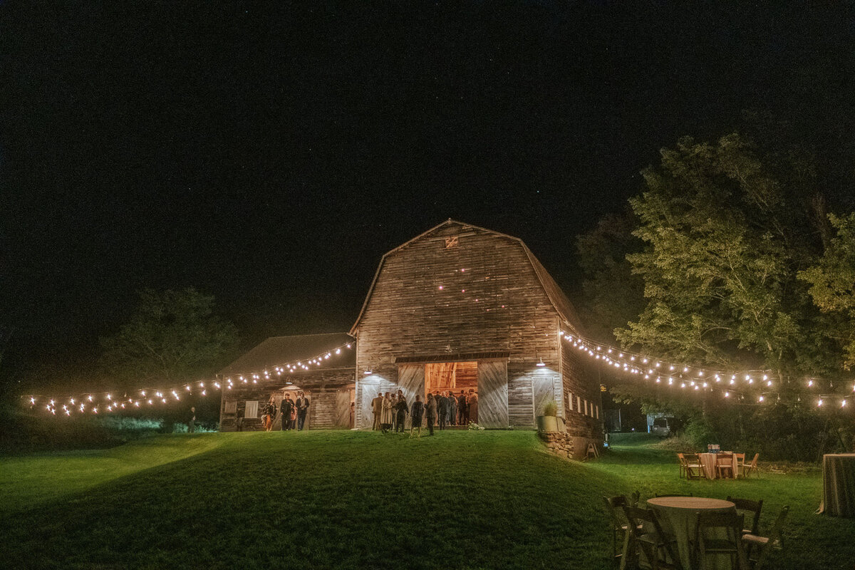 Catskills-Wedding-Planner-Canvas-Weddings-Hayfield-Catskills-Wedding-19