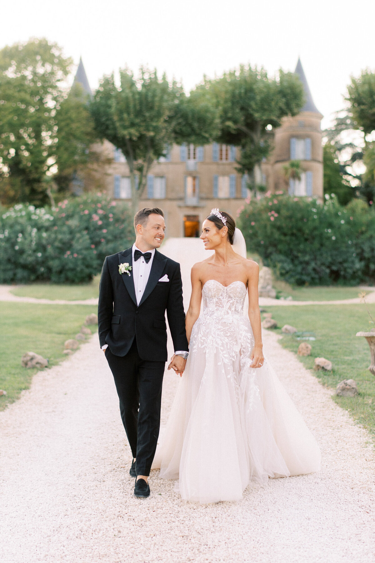 Maïlys Fortune Photography Husband Wife Wedding Weddings Photography France Switzerland Italy Timeless Dreamy Imagery Bilingual French English Destination Weddings Destination Wedding Provence French Riviera Paris Lake Como Tuscany120