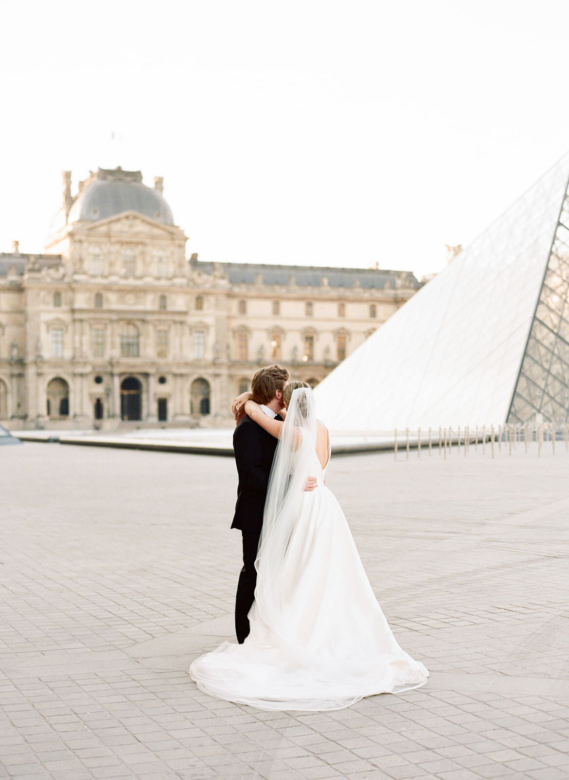 Herndon_Banks_Wedding_Paris_France_TaraHodgesPhotography104