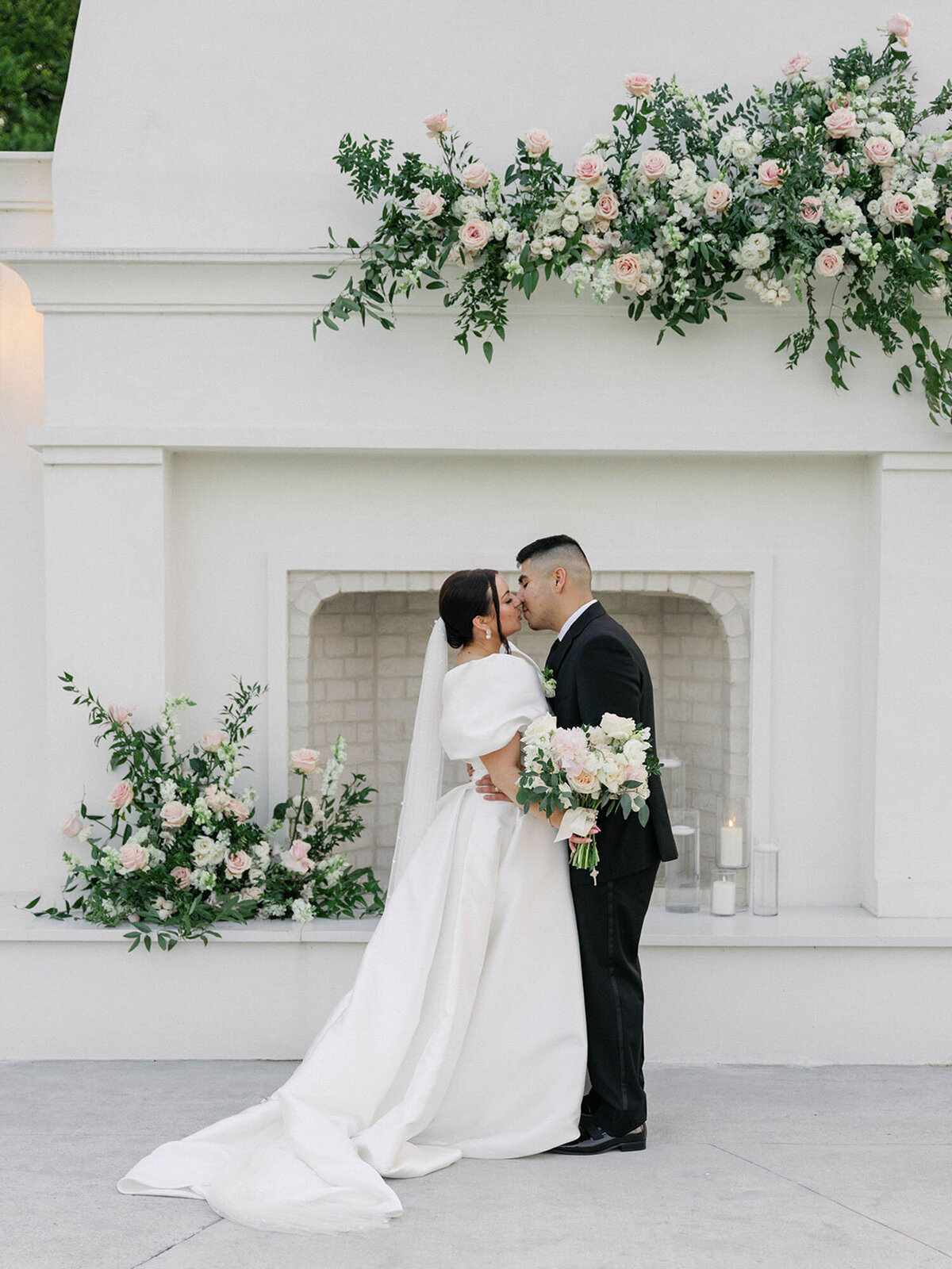 Lauren and Dylan's luxury wedding at Milicevic Family Vineyards