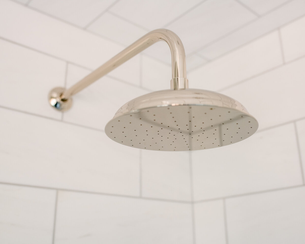 historic-beacon-hill-marble-shower-design