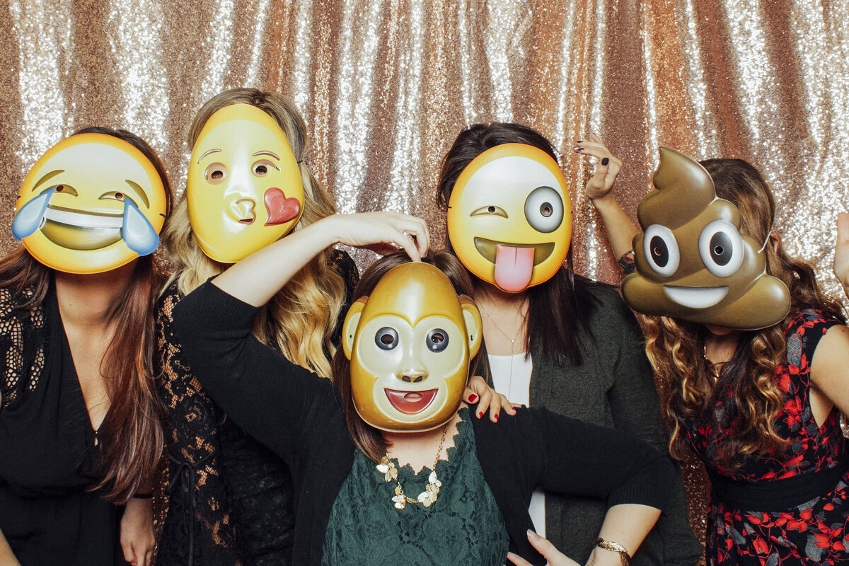 Rustic photo booths for weddings at Hamilton Manor in Hamilton Township, Mercer County, New Jersey