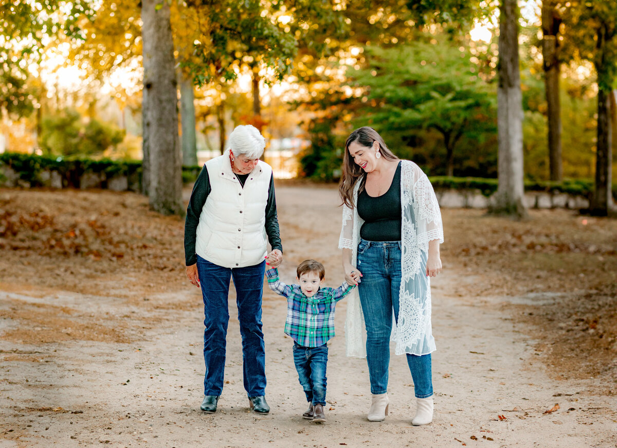 Family Photography-Golden Hour-Brookwood Hall Park